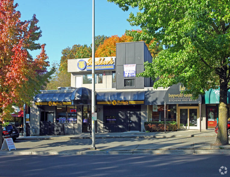 3224-3242 NE 45th St, Seattle, WA for lease - Primary Photo - Image 1 of 5