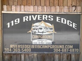 119 Rivers Edge Campground - Terrain de camping