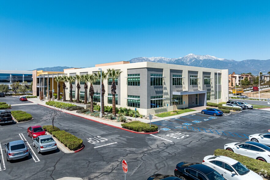 3546 Concours St, Ontario, CA à louer - Photo du bâtiment - Image 3 de 7