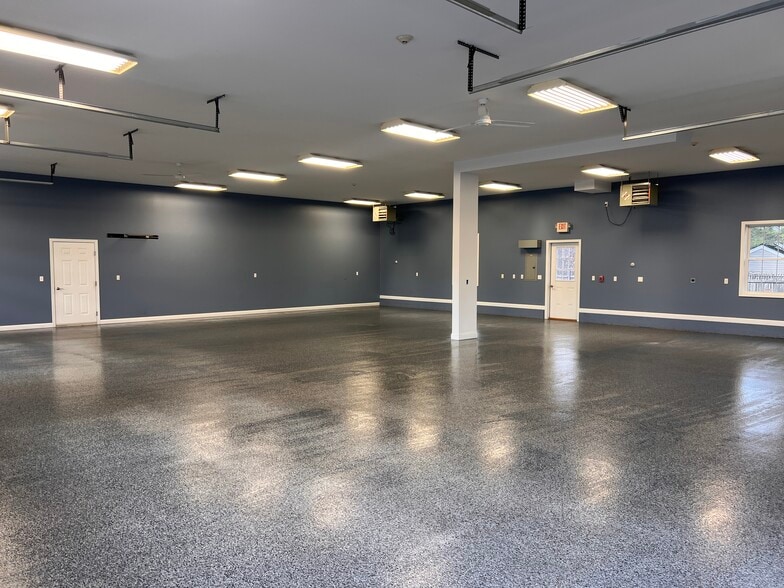 55 Daniel Webster Hwy, Meredith, NH à louer - Photo intérieure - Image 3 de 10