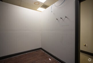 2785 Charlotte Hwy, Mooresville, NC à louer Photo intérieure- Image 2 de 9