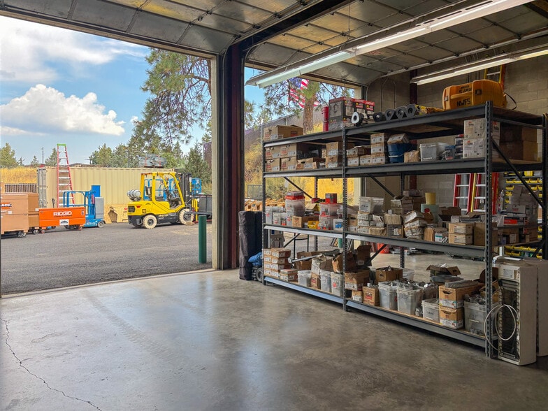 20340-20370 Empire Ave, Bend, OR for lease - Building Photo - Image 2 of 12