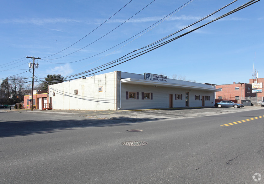 55 Store Ave, Waterbury, CT à vendre - Photo principale - Image 1 de 1