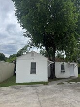 347-349 N Cherry Ln, Fort Worth, TX à louer Photo du bâtiment- Image 2 de 4
