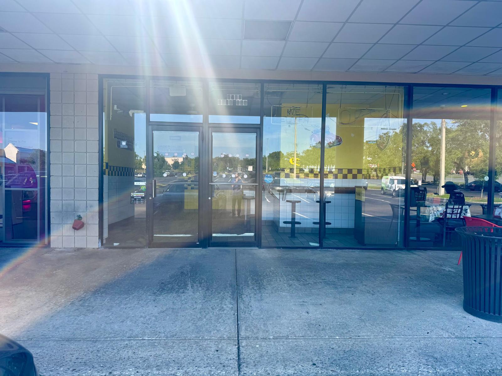 1496 Apalachee Pky, Tallahassee, FL for lease Interior Photo- Image 1 of 4