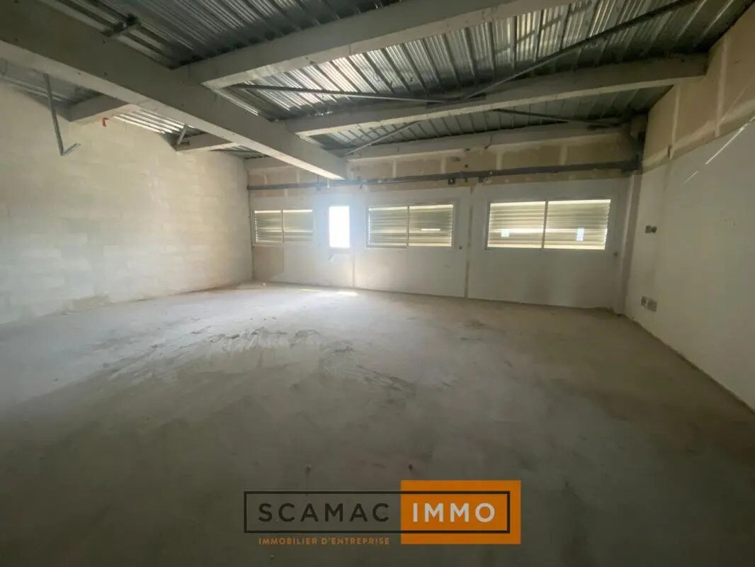 Retail in Vitrolles for lease Interior Photo- Image 1 of 6