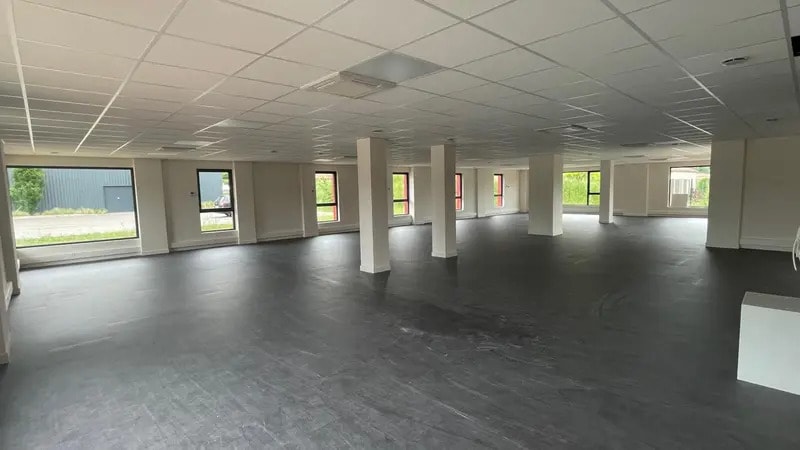 Bureau dans Bourg-en-Bresse à louer - Photo intérieure - Image 3 de 12