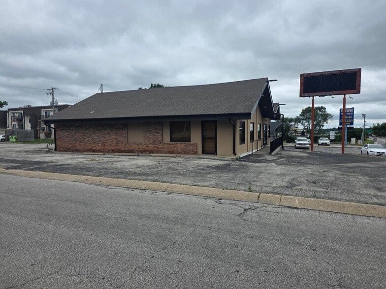 12810 S Us-71 Hwy, Grandview, MO for sale - Building Photo - Image 2 of 4