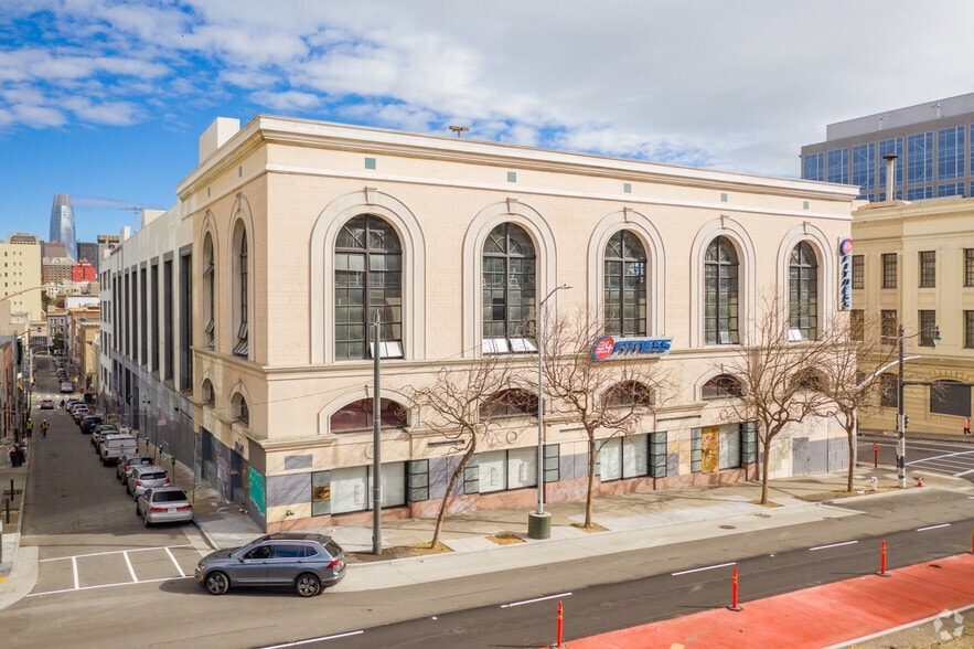 1200 Van Ness Ave, San Francisco, CA à louer - Photo du bâtiment - Image 2 de 4