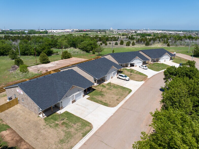 11501 N Oklahoma Ave, Oklahoma City, OK à vendre - Photo du bâtiment - Image 3 de 28
