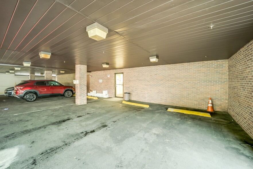 42 Locust Ave, Wallington, NJ à louer - Photo du bâtiment - Image 3 de 34