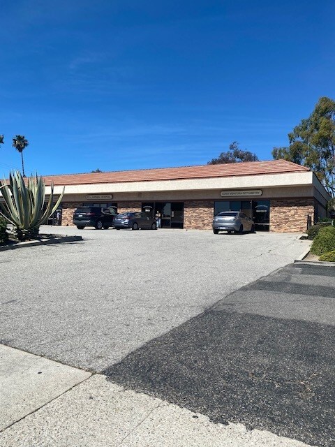 10225 Telephone Rd, Ventura, CA à louer Photo du bâtiment- Image 1 de 12