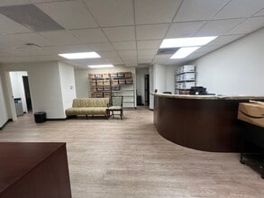 1200 Paseo Camarillo, Camarillo, CA à vendre Photo intérieure- Image 2 de 20