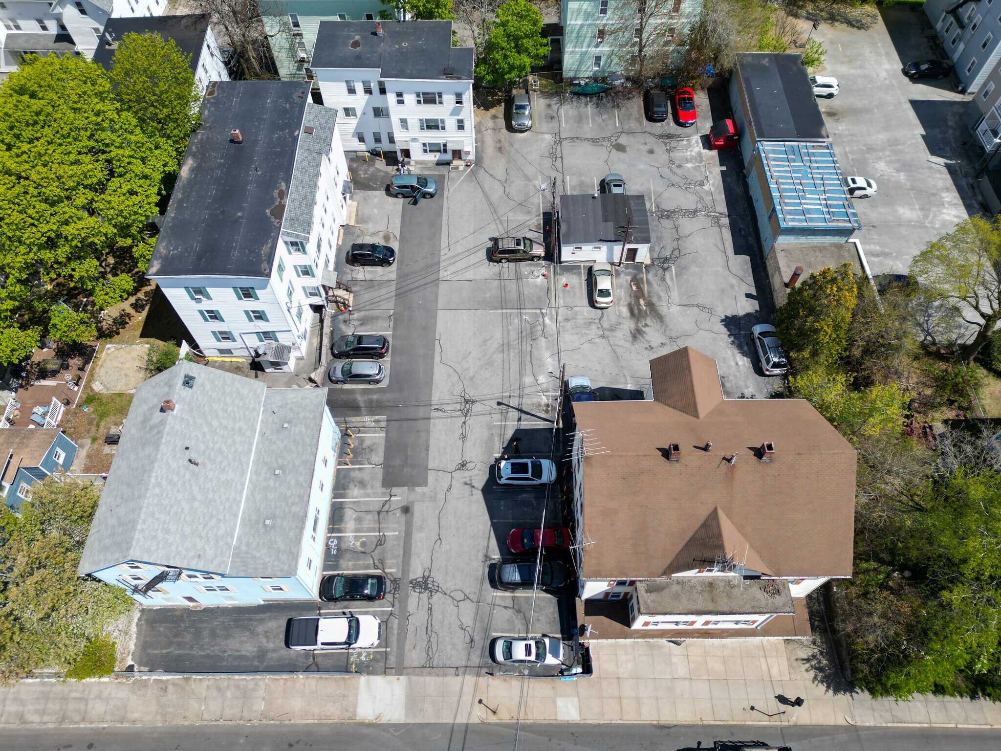 Woonsocket, RI Multi-Family Retail portefeuille de 4 propriétés à vendre sur LoopNet.ca Photo du bâtiment- Image 1 de 29