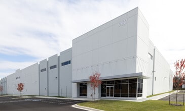 7917 Fernham Ln, District Heights, MD à louer Photo du bâtiment- Image 1 de 4