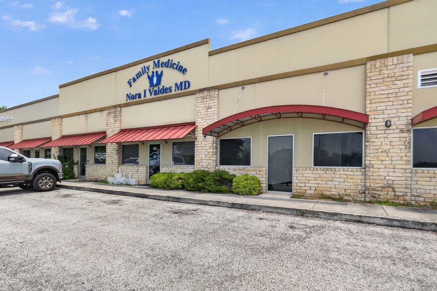 4903 Golden Quail, San Antonio, TX for sale - Building Photo - Image 2 of 32