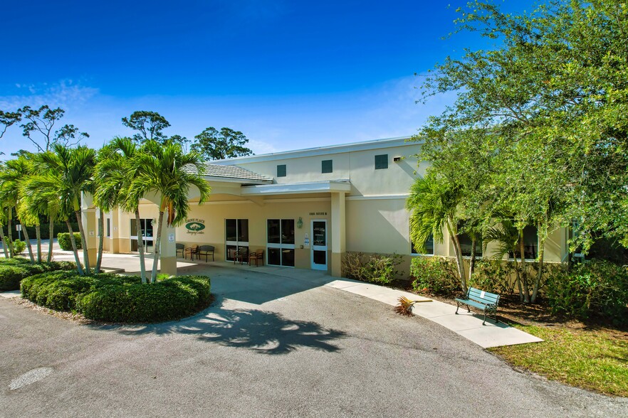 1325 36th St, Vero Beach, FL à vendre - Photo principale - Image 1 de 1