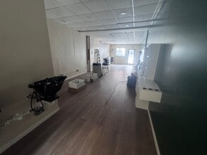 728 Driggs Ave, Brooklyn, NY for lease Interior Photo- Image 2 of 8