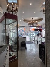 546-554 Nostrand Ave, Brooklyn, NY à louer Photo du bâtiment- Image 2 de 5