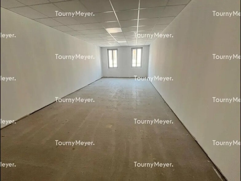 Commerce de détail dans Toulouse à louer - Photo du bâtiment - Image 2 de 5