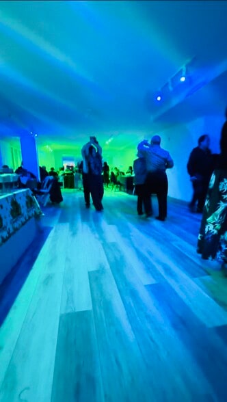 3908 29th St, Long Island City, NY for lease - Interior Photo - Image 3 of 6