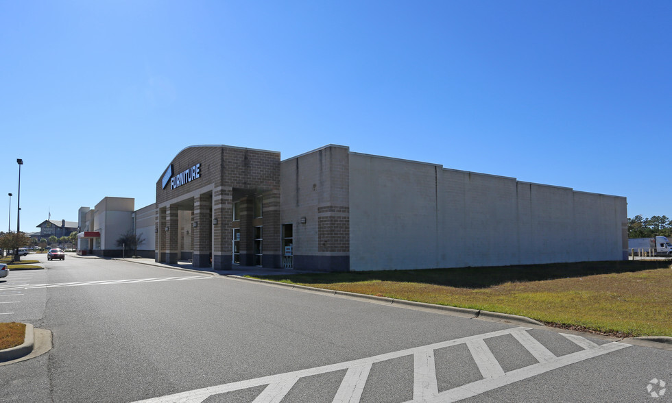 20000 Bass Pro Dr, Spanish Fort, AL for lease - Building Photo - Image 2 of 9