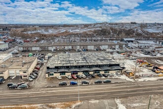 911 46th Ave SE, Calgary, AB - AÉRIEN  Vue de la carte - Image1
