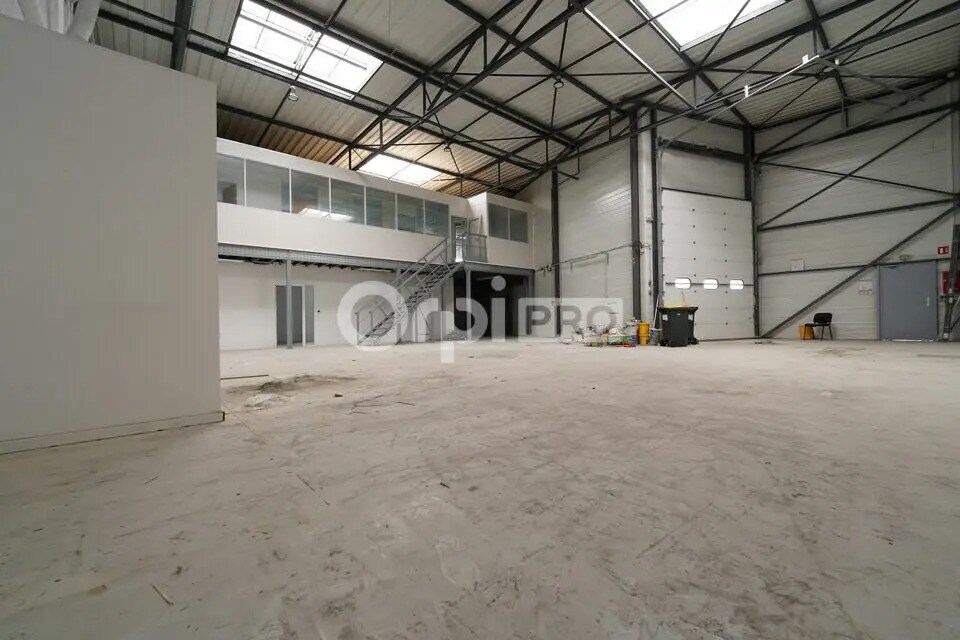 Flex in Saint-Priest for sale Building Photo- Image 1 of 7