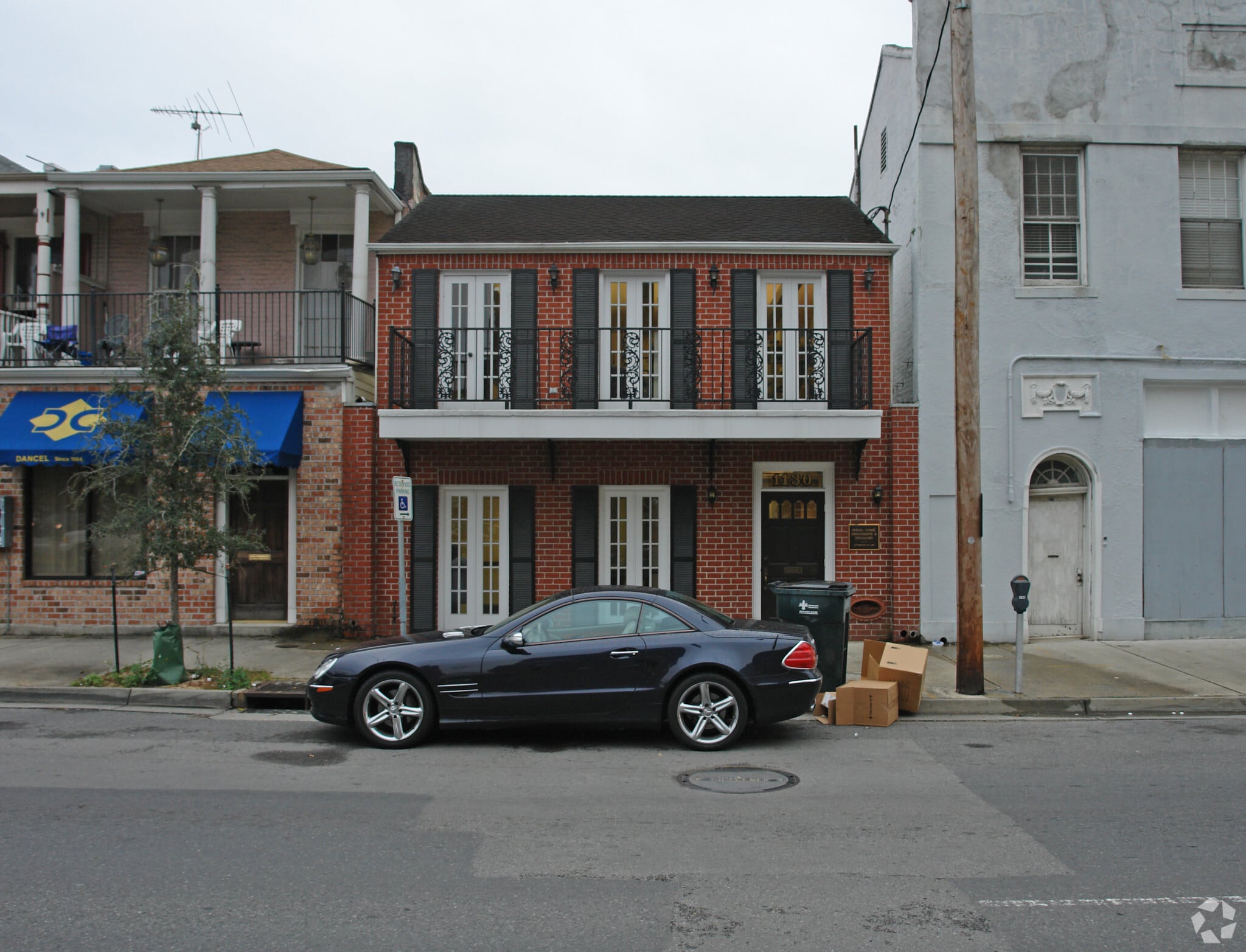 1130 St Charles Ave, New Orleans, LA for lease Primary Photo- Image 1 of 3
