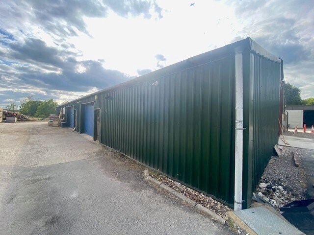 Baughurst Rd, Baughurst à louer - Photo du bâtiment - Image 3 de 3