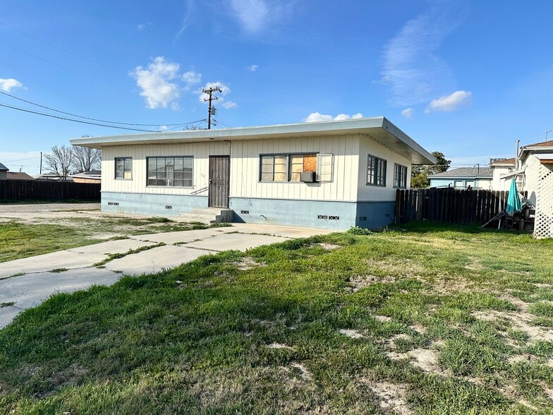 1728 Estes Ave, Corcoran, CA à vendre - Photo du bâtiment - Image 2 de 3
