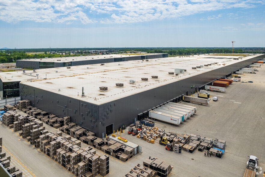 1601 Rue René-Descartes, Saint-bruno, QC à louer - Aérien - Image 2 de 3