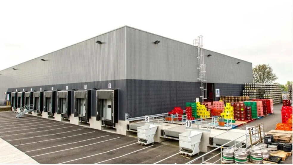 Industrial in Gennevilliers for lease - Building Photo - Image 2 of 6