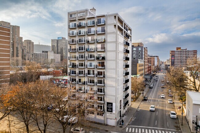 Plus de détails pour 105 Rue Milton, Montréal, QC - Multi-résidentiel à vendre