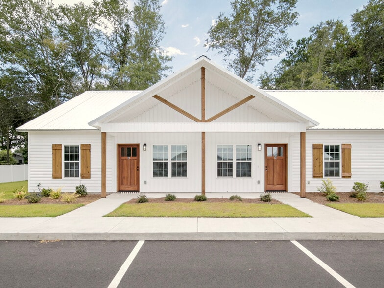 515 Birch St, Adel, GA for sale - Primary Photo - Image 1 of 26