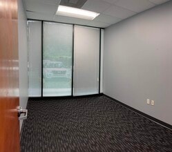 2425 E Landstreet Rd, Orlando, FL for lease Interior Photo- Image 2 of 2