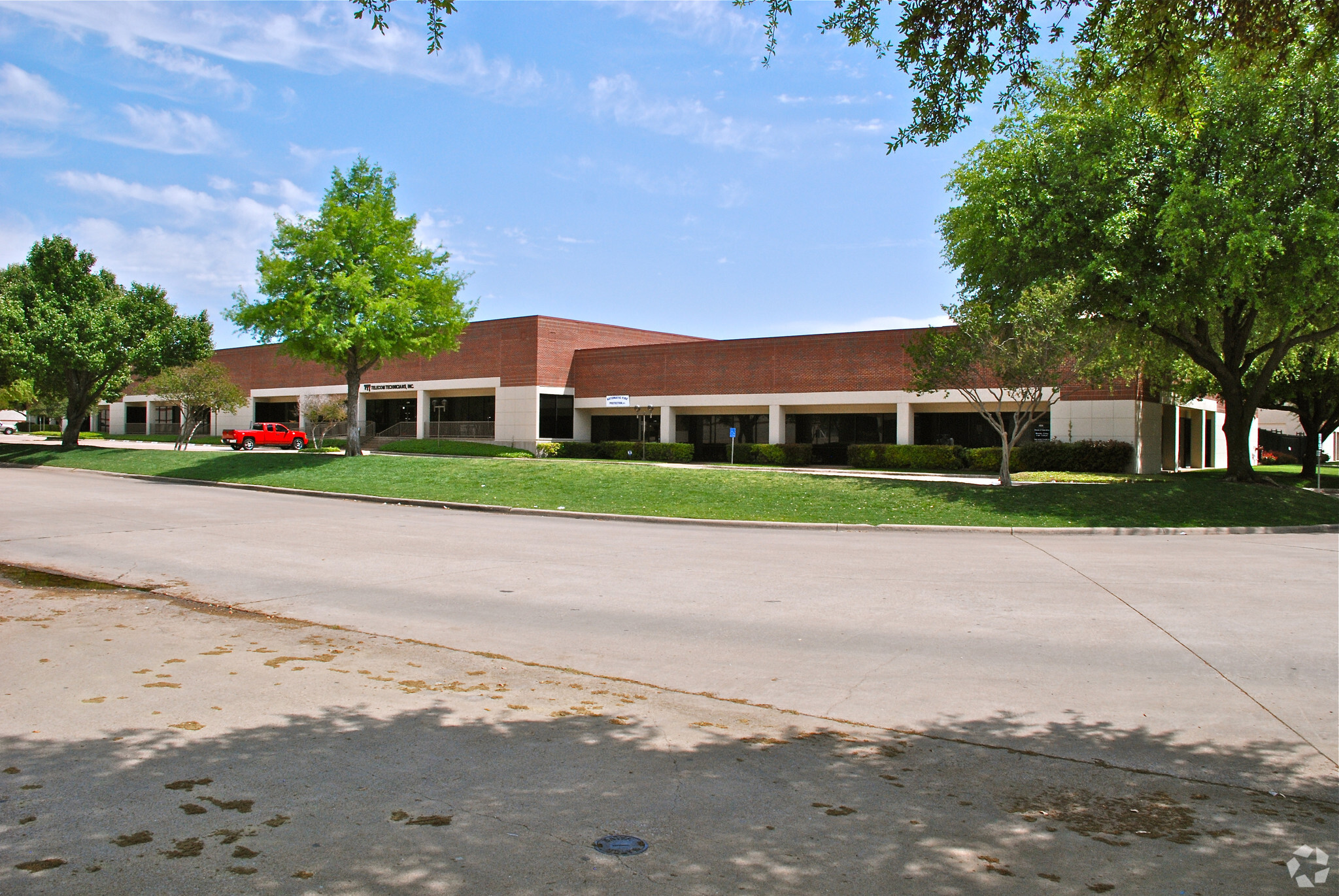 12002-12046 Forestgate Dr, Dallas, TX for lease Building Photo- Image 1 of 9