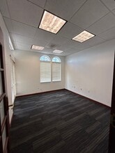 2905 Bayshore Blvd, Tampa, FL for lease Interior Photo- Image 2 of 20