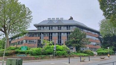 Guildford Rd, Woking for lease Building Photo- Image 1 of 5