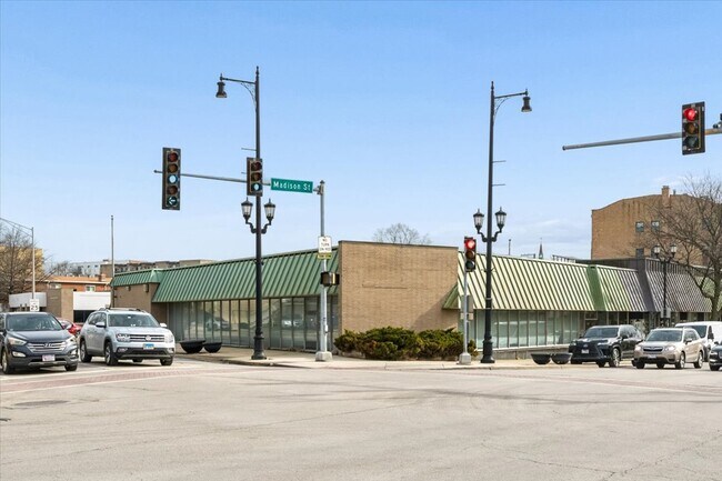 More details for 7525 W Madison St, Forest Park, IL - Retail for Lease