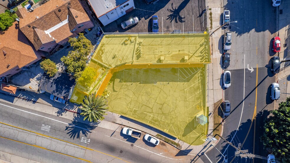 3200 City Terrace Dr, Los Angeles, CA à vendre - Photo du bâtiment - Image 3 de 5