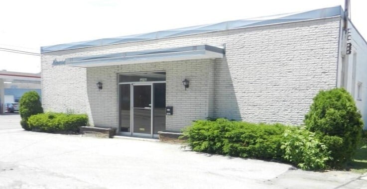 4276 Clark St, Hamburg, NY for sale - Building Photo - Image 3 of 9
