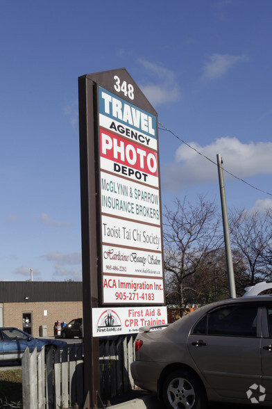 348 Lakeshore Rd E, Mississauga, ON for lease - Building Photo - Image 3 of 6