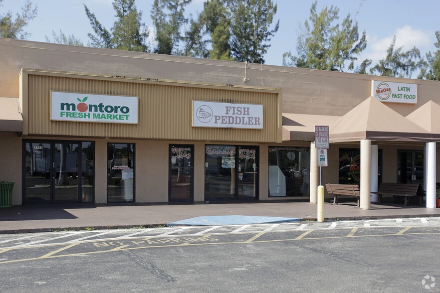 7738-7853 NW 44th St, Lauderhill, FL for lease - Building Photo - Image 3 of 16