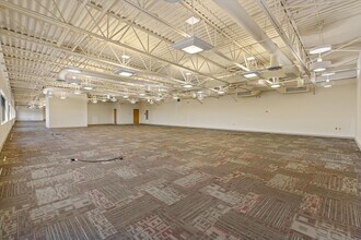 1820 Midpark Rd, Knoxville, TN à louer Photo du bâtiment- Image 2 de 16