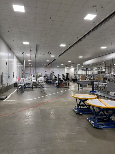 2205 6th Ave S, Clear Lake, IA à louer - Photo intérieure - Image 2 de 7