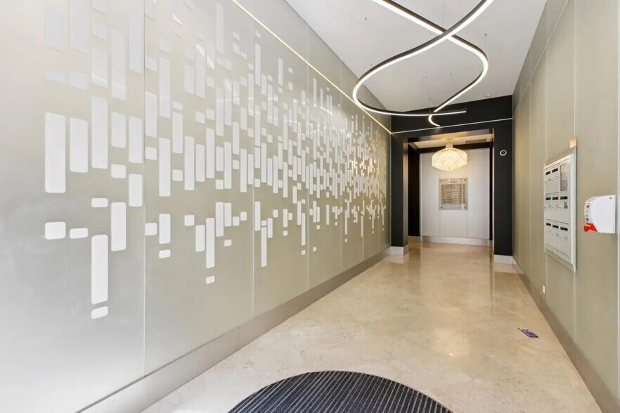 10 Rue Chaptal, Paris à louer - Photo du bâtiment - Image 1 de 1