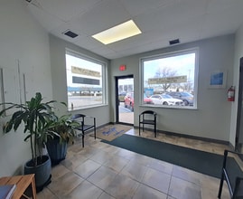 414 County Road 39a, Southampton, NY à louer Photo intérieure- Image 2 de 5