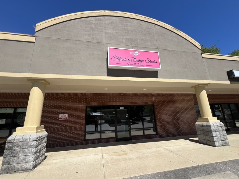 5 Regent Park Blvd, Asheville, NC for lease - Building Photo - Image 3 of 3