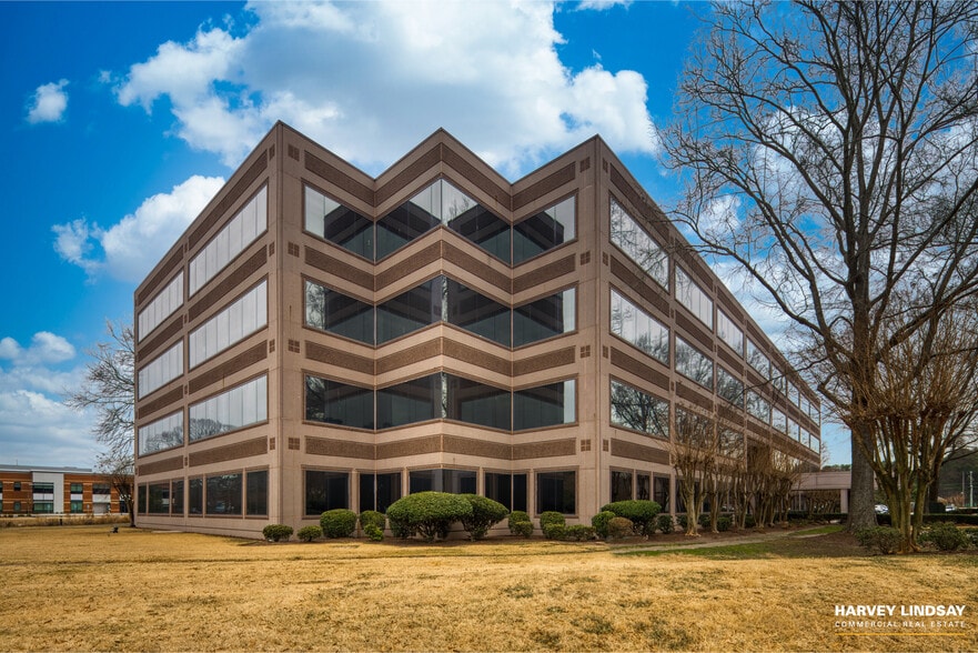 240 Corporate Blvd, Norfolk, VA for lease - Building Photo - Image 2 of 23